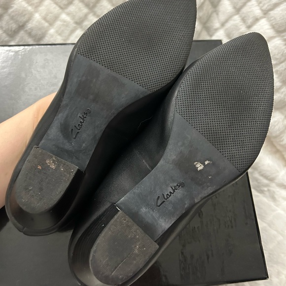 Clarks Kitten Heels - Picture 8 of 11